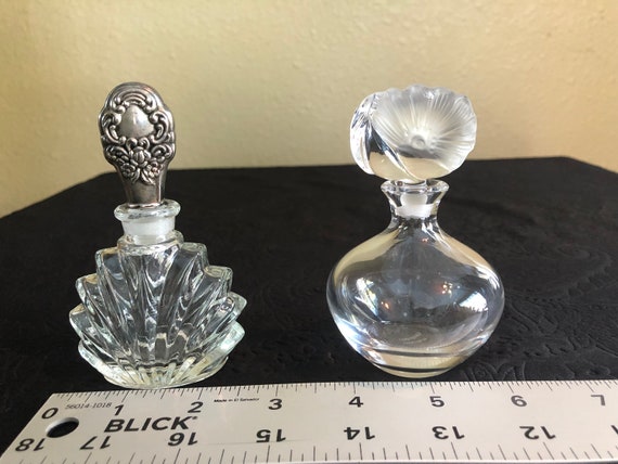 Vintage pair of glass perfume bottles, silver ton… - image 4
