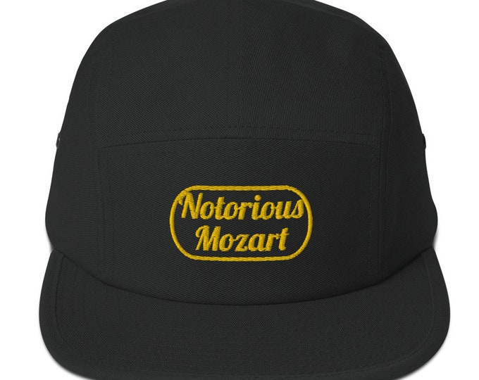 Notorious Mozart 5 Panel Camper