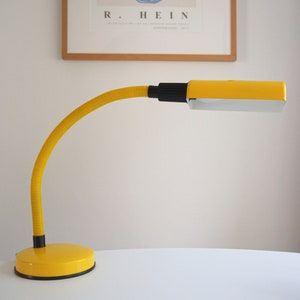 Schreibtischlampe * Veneta Lumi * Made in Italy * gelbes Metall * Schwanenhals * 70er Jahre * sehr guter Vintage-Zustand