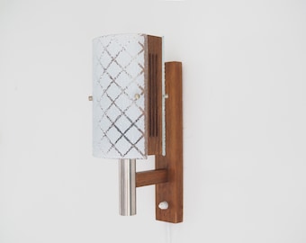 Wall lamp * Scandinavian style * glass teak and metal * adjustable * mid century * very good vintage condition