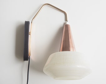 Louis Kalff * wall lamp * Dutch Design * opaline & brass * mid century * very good vintage condition