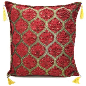 Traditional Turkish Decorative Cushion Covers / Decorative Pillow Covers 18 x 18 45x45 cm With Tassel Peacock Design Throw Pillow Cover Red