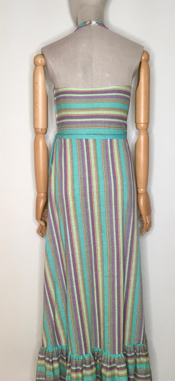 Robe longue dos-nu à rayures vintage 70s - image 9