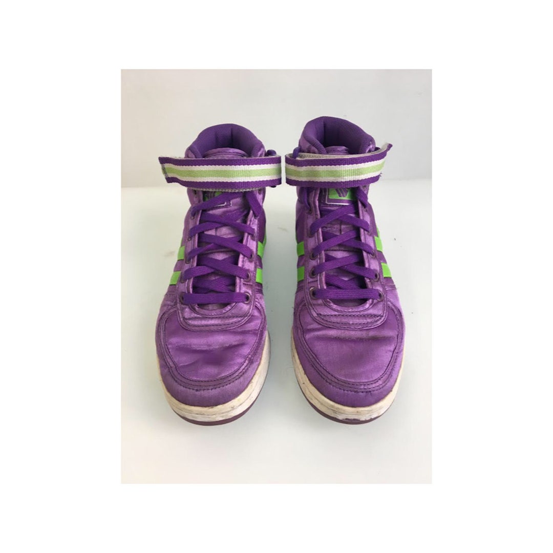 Vintage 2000s High-top Sneakers With a Vintage 80s 90s Look Y2K