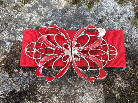 Red elasticated vintage belt