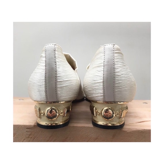 Vintage slipper moccasins 80s 90s Ivory golden he… - image 1