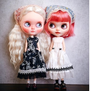 ruffle pockets dress (black/ white) - for blythe (Azone, OB22, OB24, Licca)