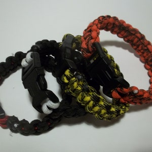 Paracord Survival Bracelet