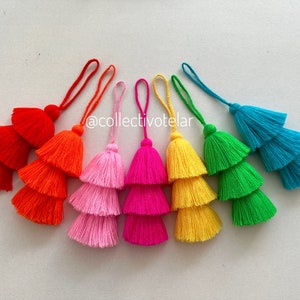 pom tassel bag charm, mexico tassel for handbag, pom tassel for purses, gifts for guests, mexico wedding favors, tassel wholesale