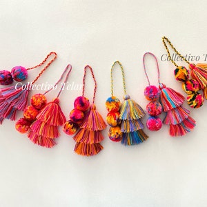 pom pom tassel for bag, mexico pom tassel bag charm, tassel keychain, multicolored pom pom tassel, tassel purse charm, gift for guests