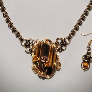Gold and Brown Tigers Eye Necklace and Earrings