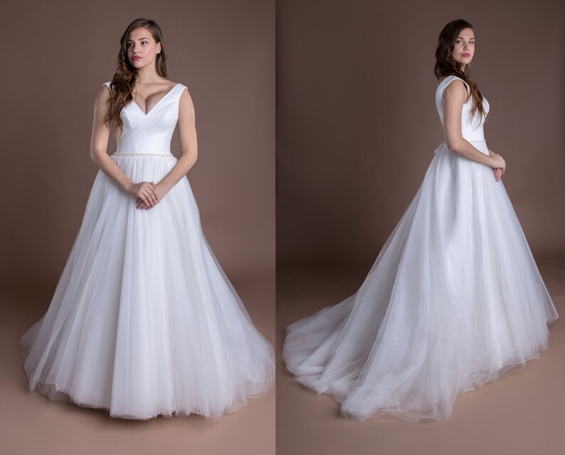 detachable chiffon train