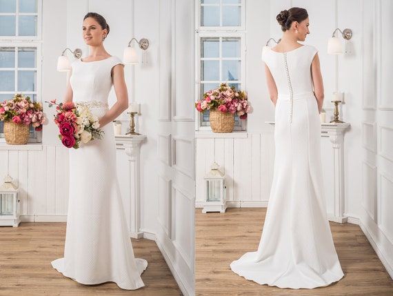 simple but elegant wedding dresses