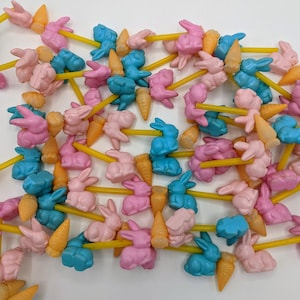 Vintage Plastic Blow Mold Bunny and Carrot Easter Garland