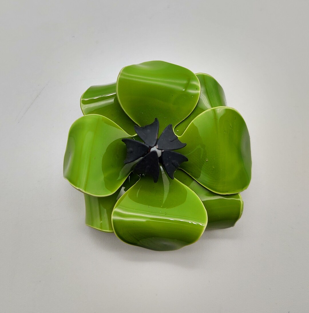 Mod Green and Black Plastic Flower Brooch Etsy