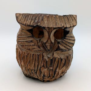 ヴィンテージの木製彫刻フクロウキャンドルホルダー