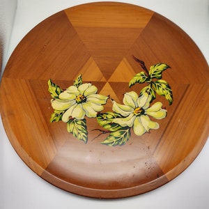 Vintage Handcrafted Dogwood Red Cedar Wood Round Tray by Panorama made in Canada