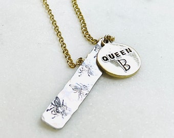 Queen B Necklace Bestie Necklace Bee Necklace Bee Jewelry Etsy
