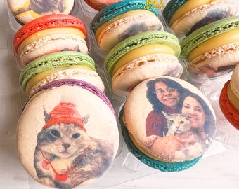 Picture French Macarons - Logo/ Cat, Family Pictures, Christmas Gift - Personalize Macarons Gift - Choose your flavors - Edible printer