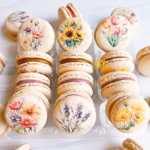 French Macarons Spring Flowers - Choose your flavors - Spring, Lavender, Tulip Flowers Macarons -  Flower cookies Macarons