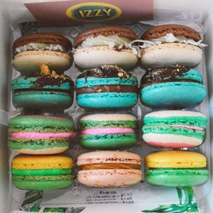 12 French Macaron Box - Assorted/Choose your Flavor in Notes - Spring Macarons - Macaroons - Gift Box - Gluten Free - Gift Macarons Box