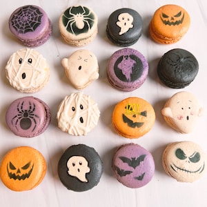 Halloween Macarons - Assorted designs - 6/12/24 - Flavors pre selected - Mummy, Ghosts, Halloween Stencils, Spider Halloween Cookies Macaro