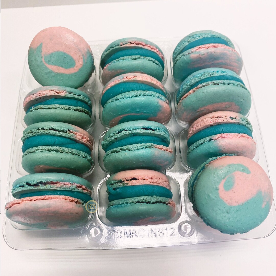 Exciting Macarons ブルー SeaSaltCoconut Blue Ocean-Themed Macaron Collection - Macaron Centrale