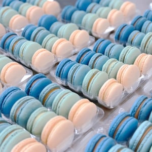 Blue Ombre French Macarons Ombre - White to Blue Fading Macarons Pack - Baby Shower/ Wedding - It's a Boy - Cookies - Gluten-Free