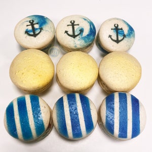 Nautical Beach Box French Macarons Gift - Choose your flavors - Edible Macaroons - Anchor French Cookies - Gift Macarons