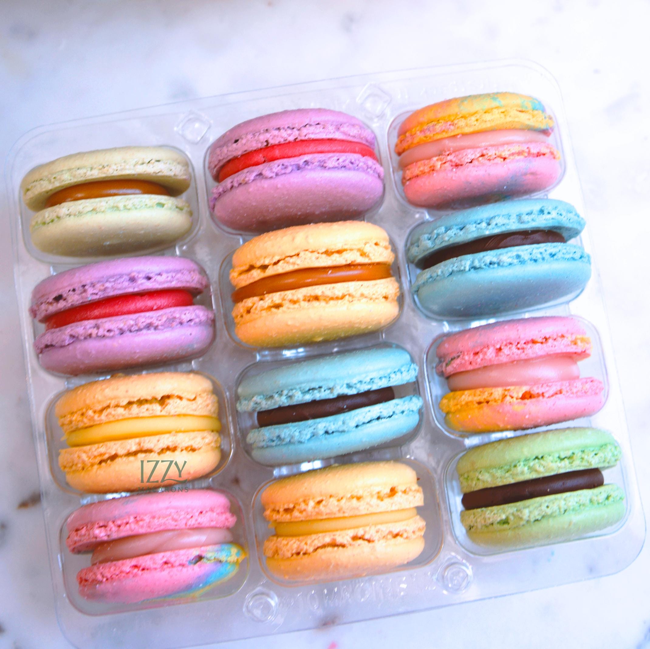 Customized your Colors Box French Macarons Gift - Choose your 