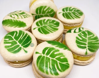 Tropical Leaf French Macarons 12 or 24 - Choose your flavors - Tropical Palm Leafs Macarons - French Cookies - Summer cookies Macarons