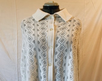 Vntg 60's/70's Capelet White Acrylic Knit