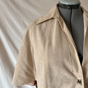 Brown Suede Capelet Vintage 60's/70's Mod MJ Seattle image 2