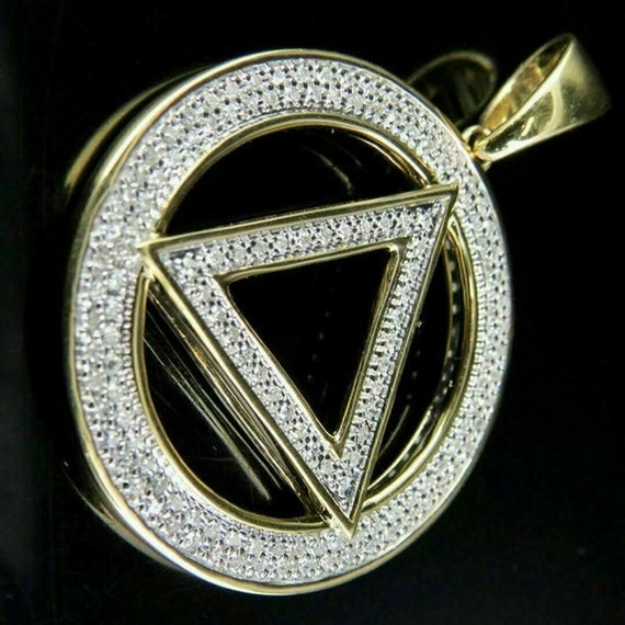 Eminem necklace clearance triangle circle