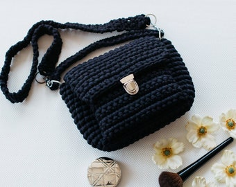 Torebka szydełkowa | Torebka na ramię i do ręki, Codzienna torba, Kopertówka boho, Ręcznie robiona kopertówka, Torba boho, Codzienna torebka, Czarna torba boho
