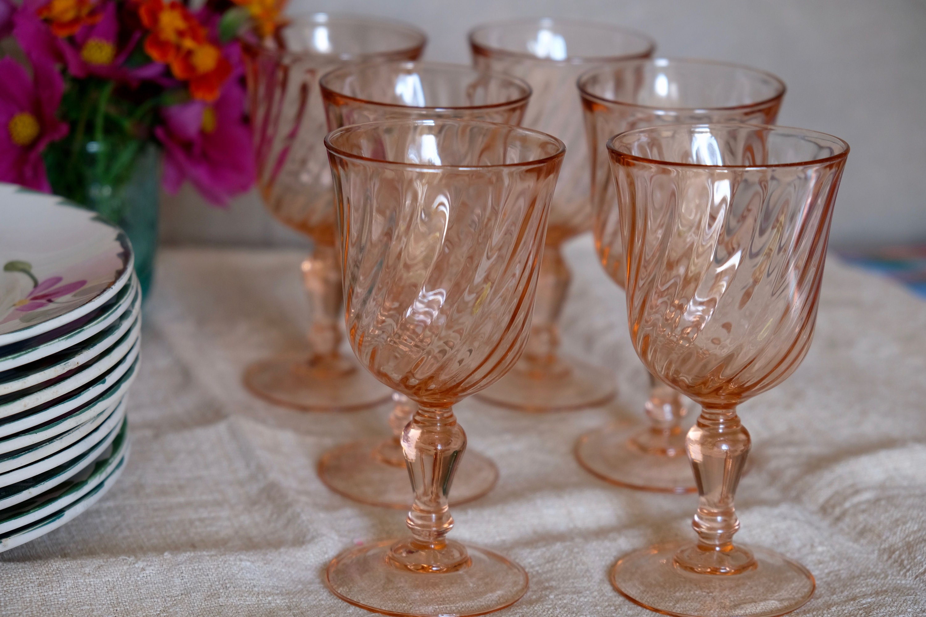 RARE Luminarc France Pink Rose 6 3/4 Wine Glasses set of 2