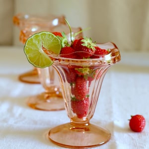Arcoroc Luminarc 6 pink ice cream fruit bowls French depression glass Arcoroc Luminarc vintage 70s home decoration France