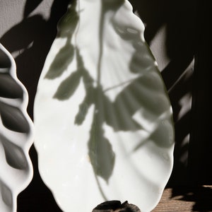 Limoges ravier, W. Guerin white shell Limoges porcelain, W. Guerin 1891 - 1932 France antique white ceramic country house