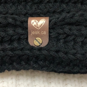 Customized faux leather tags foldable WASHABLE Lots of colors size quantities WITHOUT DRAFT ≃1.3mm thickness included screw of your choice