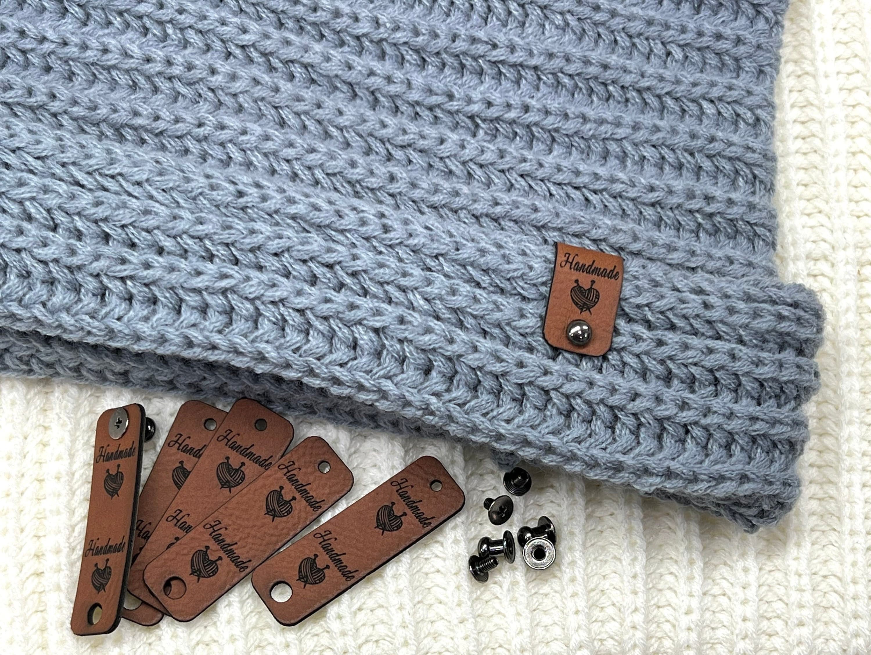 10 Labels foldable faux leather with silver screw - standard model "Handmade" colour XS-4 size 0,675"x2" thickness ≃1 mm