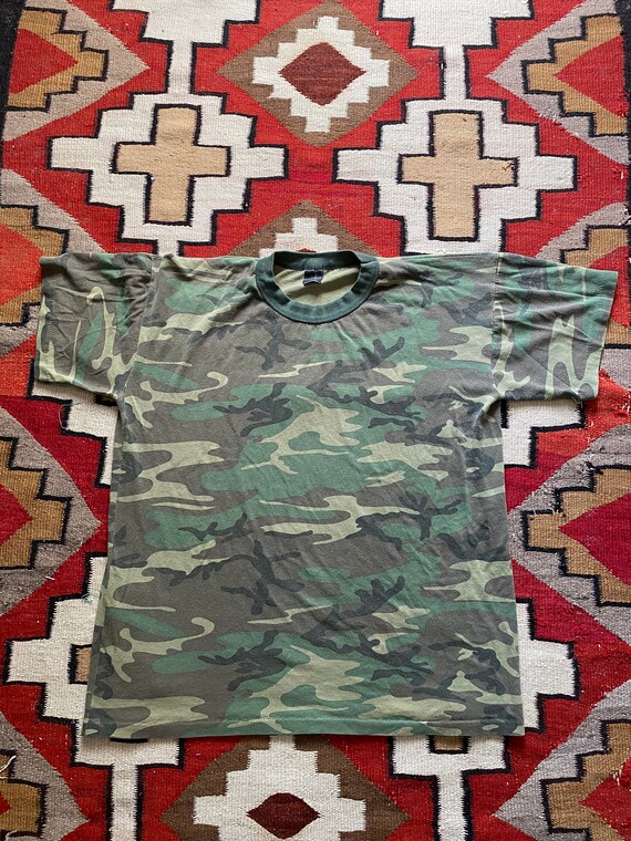 1980s 1990s camo shirt size large