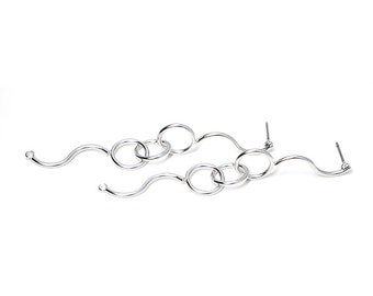 25mm Wave in Circle Earring Rhodium Plated Brass Titanium Post 2pcs et25601