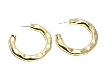 45mm Big Circular Hoop Style Earring / Wedding / Jewelry Making / Matte Gold Plated Brass / Titanium Post / 2pcs / 1-ke018
