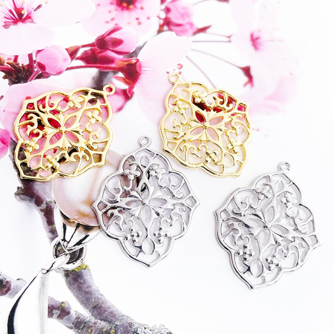 2PCS / Choose the Color / Flower Garden Pendant / Charm / Jewelry ...