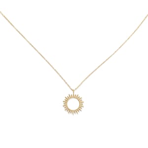 Collier soleil doré en acier inoxydable plaqué or 18K, résistant à l'eau, réalisé avec une chaine fine discrète et élégante image 2