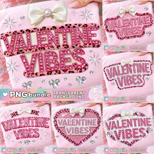 Puede incluir: Una colección de diseños rosas con temática de San Valentín. Los diseños incluyen el texto "VALENTINE VIBES" en una fuente con pedrería, con detalles de estampado de leopardo y lazos. Los diseños están disponibles como archivos PNG.