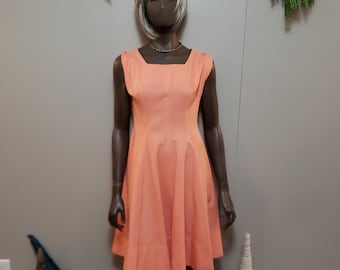 Cute & Pretty Peach 60s Dress