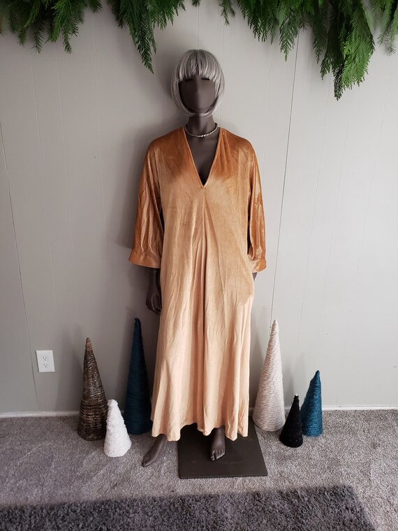 Vintage Halston IV Dorian kaftan