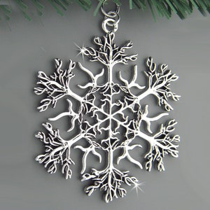 Family Tree SnowWonders® Snowflake Christmas(6053) ornament