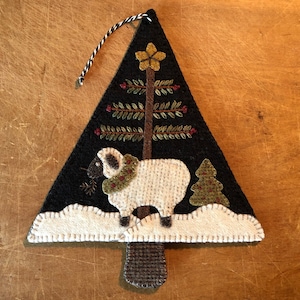 Wool Applique Kit &quot;Feather Tree & Sheep&quot;